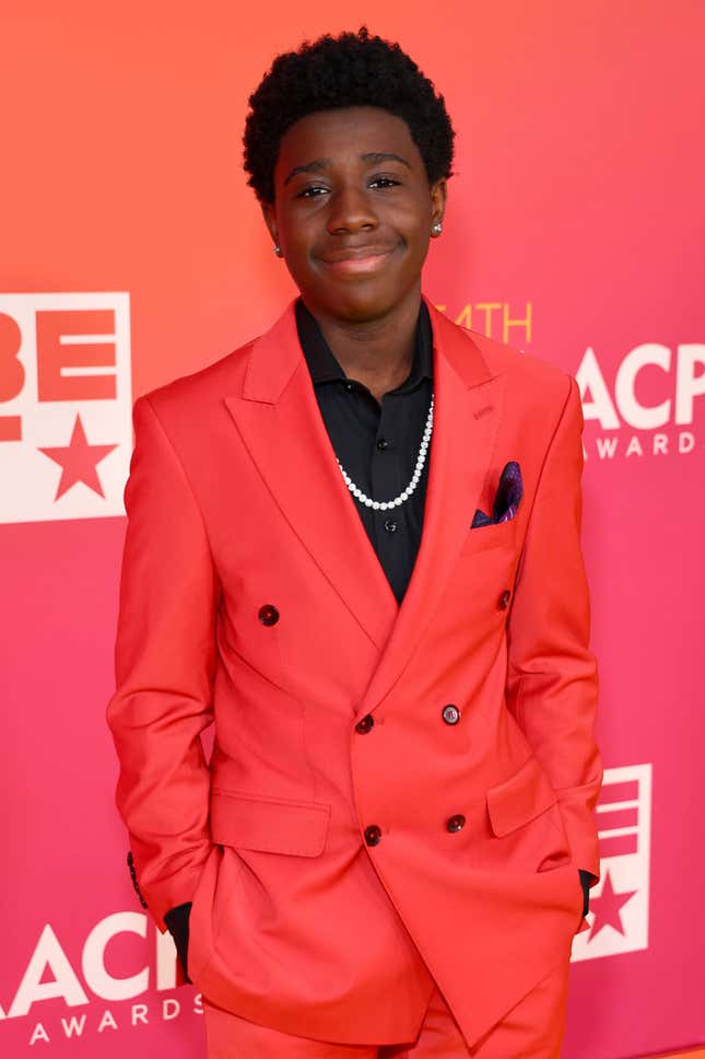 Image for article titled 2023 NAACP Image Awards&#39; Red Carpet Sparkled With A-Listers [Updated]