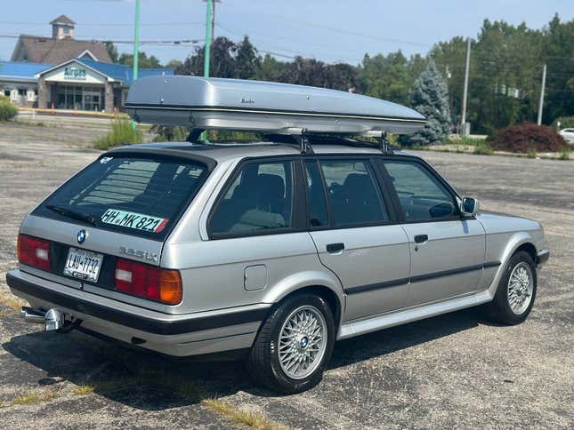 Image for article titled At $27,900, Does this 1990 BMW 325iX Pass The Touring Test?