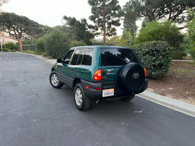 Image for article titled At $5,880, Will This 1996 Toyota RAV4 Get A Rave Review?