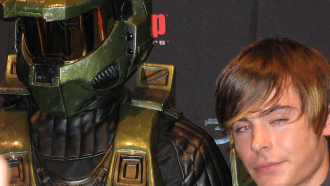 Master Chief and Zac Efron stand side-by-side.