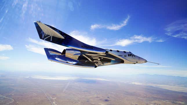 VSS Unity gliding back home after its second supersonic flight in 2018.