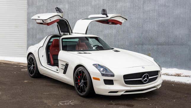 2013 Mercedes-Benz SLS AMG GT Coupe