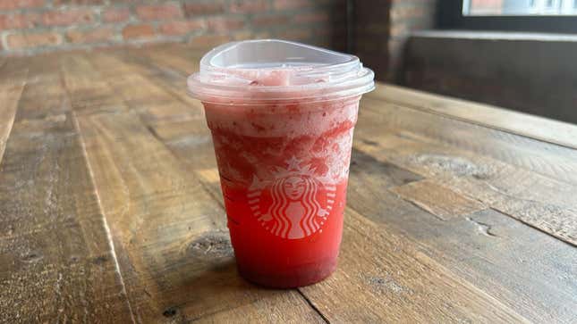 Image for article titled Starbucks’ Frozen Lemonade Drinks Just Make Sense
