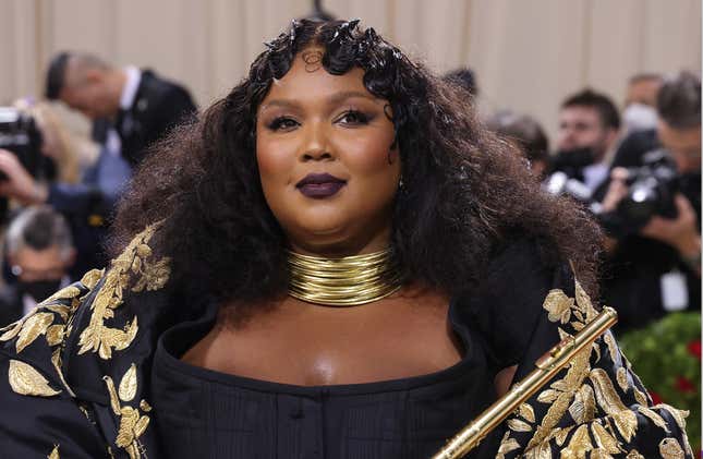 Image for article titled Celeb Actually Takes Accountability For Problematic Thing