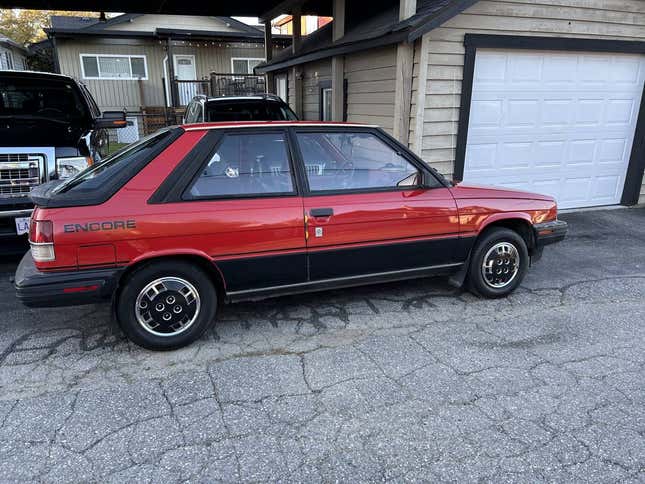 Image for article titled At CDN$4550, Is This 1985 Renault Encore Worthy Of Applause?