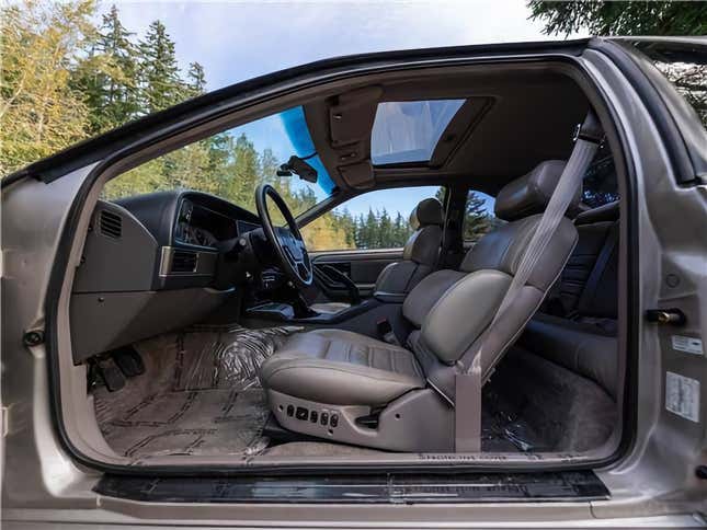 Image for article titled At $23,951 Canadian, Is This 1989 Thunderbird Super Coupe A Super Bargain?