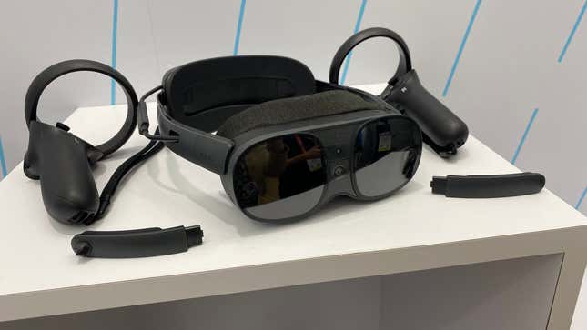 Top 7 innovative gadgets from CES 2018 that proves future is here - Gizbot  News