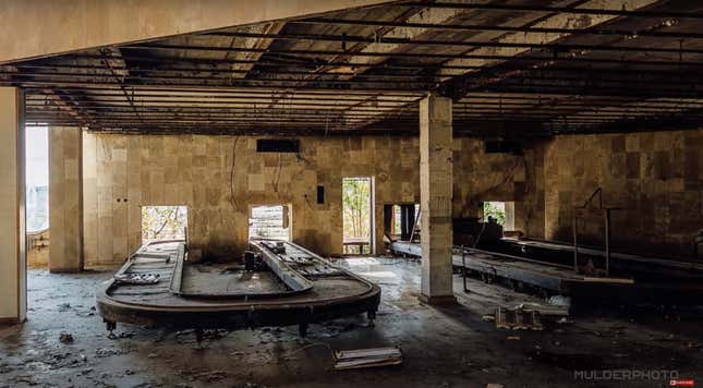 Image for article titled An eerie tour of the world&#39;s abandoned airports