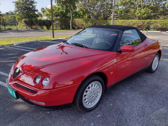 Image for article titled Subaru 360, Kawasaki GPZ750 Turbo, Alfa Romeo Spider: The Dopest Cars I Found for Sale Online