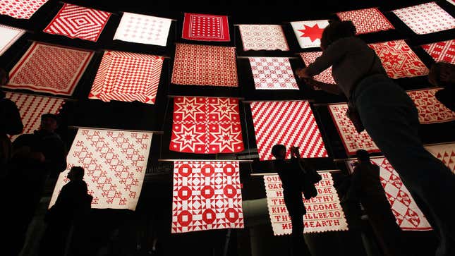 Image for article titled There's a Dramatic Beef in the Quilting Community, Over a Pair of Scissors
