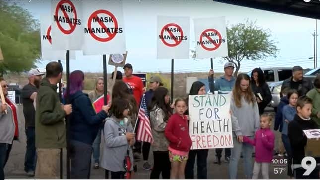 Image for article titled Pro-COVID Parents Are Fighting School Mask Mandates With White Tears