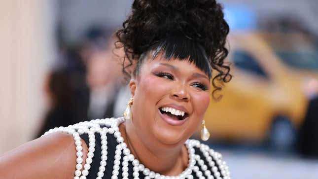 Image for article titled Why Lizzo&#39;s Hilarious Halloween Costume Proves She Can Make Fun of Herself