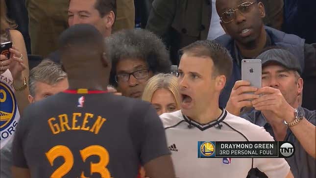 It Sure Looks Like Draymond Green Got A Ref To Admit He Made A Bad Call
