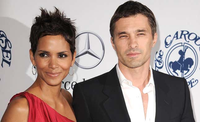 Image for article titled Halle Berry&#39;s Wild Roller Coaster Romantic History