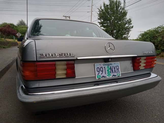 Image for article titled At $7,995, Does This 1986 Mercedes 300 SDL Go The Distance?