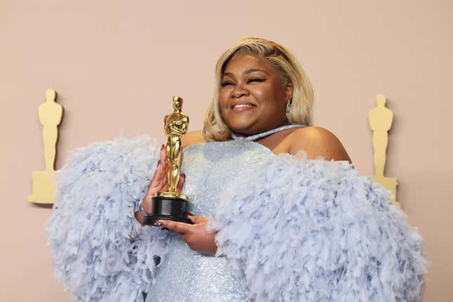 Da’Vine Joy Randolph, winner of Actress in a Supporting Role award for ‘The Holdovers’ poses in the press room during the 96th Annual Academy Awards at Ovation Hollywood on March 10, 2024 in Hollywood, California.