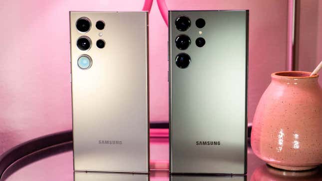 A photo of the the Galaxy S24 Ultra compared to last year’s Galaxy S23 Ultra.