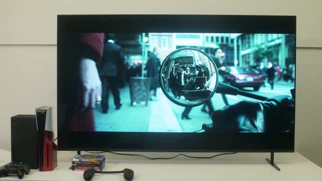 Image for article titled Sony Bravia 7 Review: A Solid Choice So Long as You Don't Mind Following the TV's Lead