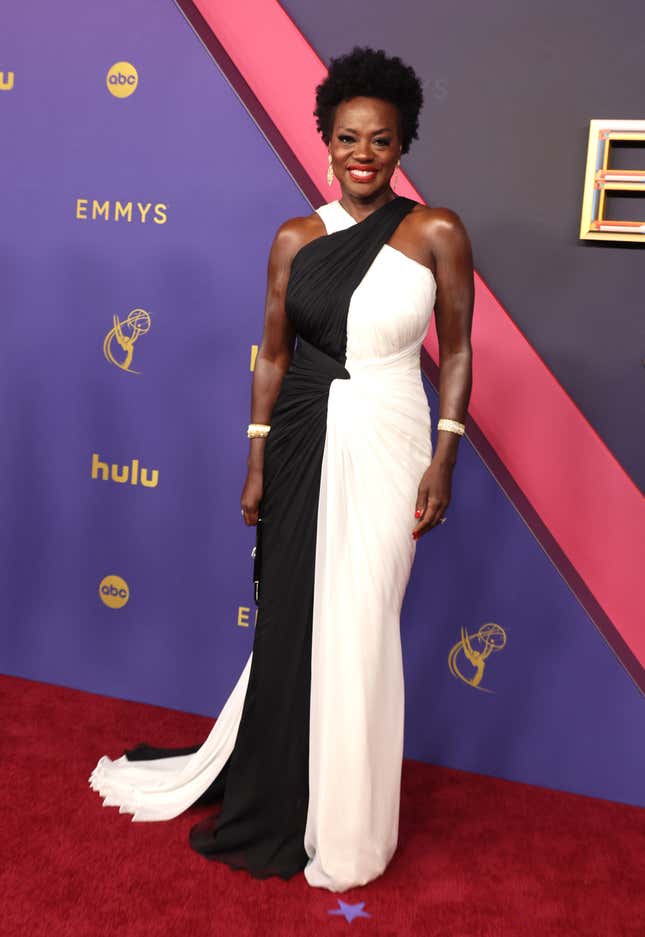 Viola Davis nimmt an den 76. Primetime Emmy Awards am 15. September 2024 im Peacock Theater in Los Angeles, Kalifornien, teil.