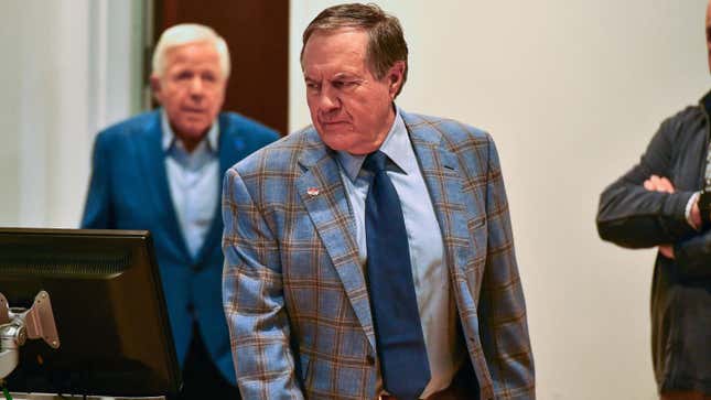 Image for article titled Kadarius Toney almost kept quiet; The truth about Bill Belichick's not being hired; Brett Favre with another really bad look