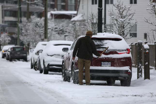 Image for article titled These Are Your Worst Snow Travel Stories