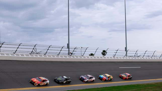 Image for article titled This Is How To Watch NASCAR&#39;s Iconic Daytona 500 This Weekend