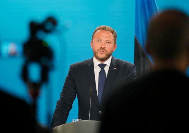 FILE - Estonian Foreign Minister Margus Tsahkna briefs the media during a joint news conference with German Foreign Minister Annalena Baerbock after a meeting at the Foreign Ministry in Berlin, Germany, Tuesday, Aug. 22, 2023. Estonia will allow Taiwan to open a nondiplomatic representative office of Taipei in the Baltic country to boost economic and cultural ties with the self-governing island but pledged to stick with the “One China” policy in political relations. (AP Photo/Markus Schreiber, File)