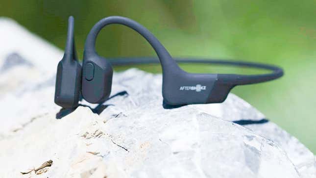 Image for article titled The AfterShokz Aeropex Are Great for the Kitchen and Staying Alert