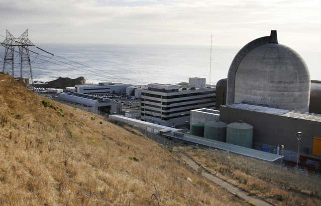 FILE - This Nov. 3, 2008, file photo shows one of Pacific Gas and Electric&#39;s Diablo Canyon Power Plant&#39;s nuclear reactors in Avila Beach, Calif. California energy regulators voted Thursday, Dec. 14, 2023, to allow the Diablo Canyon nuclear plant to operate for an additional five years, despite calls from environmental groups to shut it down. (AP Photo/Michael A. Mariant, File)