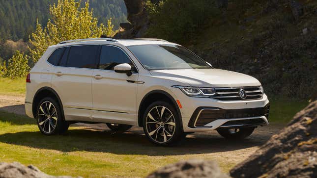 Image for article titled Americans Love The 2022 VW Tiguan&#39;s Lies