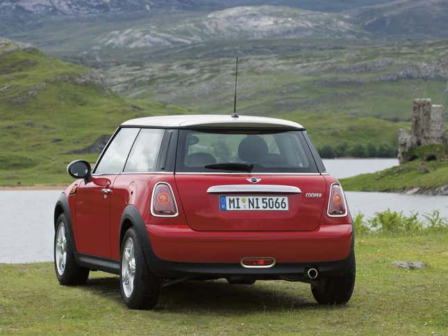 The First-Gen Mini Cooper’s Exhaust Tips Were Modeled After A Can Of ...