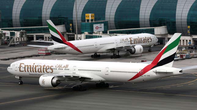 Aerolínea Emirates aviones Boeing 777-300ER