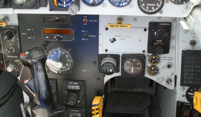 Image for article titled Be The Coolest Pilot In The Sky In This Supersonic Fighter Jet