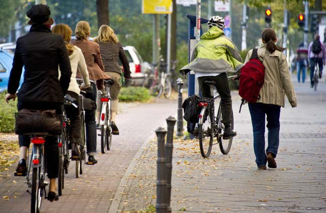 Image for article titled Here Are The Close Calls You&#39;ve Had On Your Bicycles