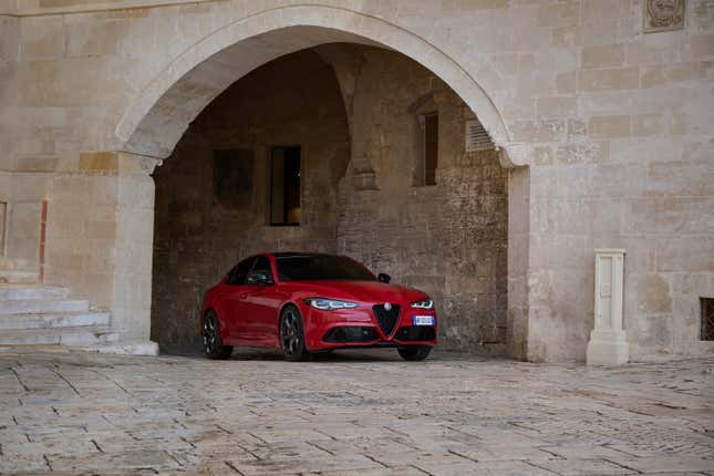 2025 Alfa Romeo Giulia Tributo Italiano Série Spéciale