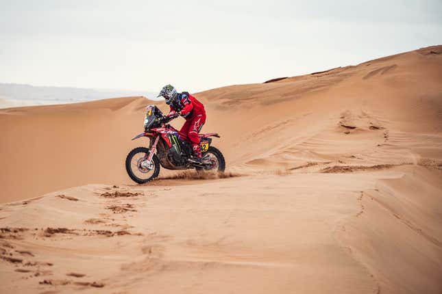 Image for article titled The Harrowing Beauty of the 2023 Dakar Rally