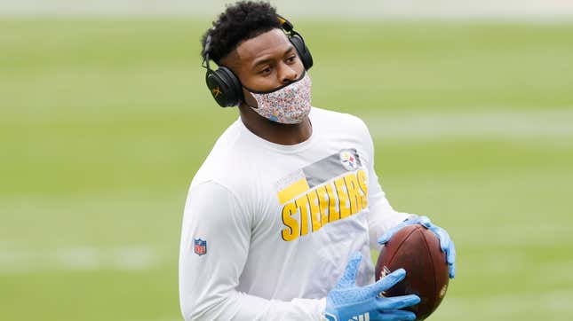 JuJu Smith-Schuster is among the players who are not amused by having their Thanksgiving Day game against Baltimore postponed