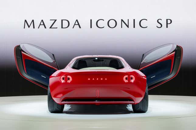 Image for article titled A Closer Look At the Mazda Iconic SP Concept In All Of Its FD RX-7-eqsue Glory