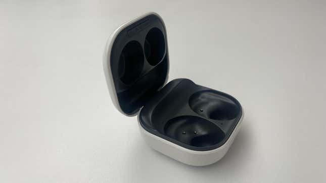 Image for article titled Samsung Galaxy Buds FE Review: Surprisingly Good ANC for $99