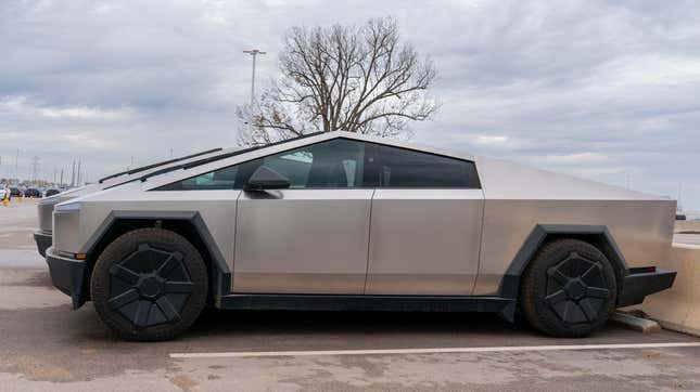 Image for article titled Tesla&#39;s stainless steel Cybertrucks are rusting, owners say