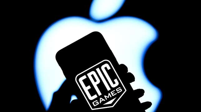 Imagen para el artículo titulado Apple bloqueó Epic Games de la App Store después del tuit malvado del CEO