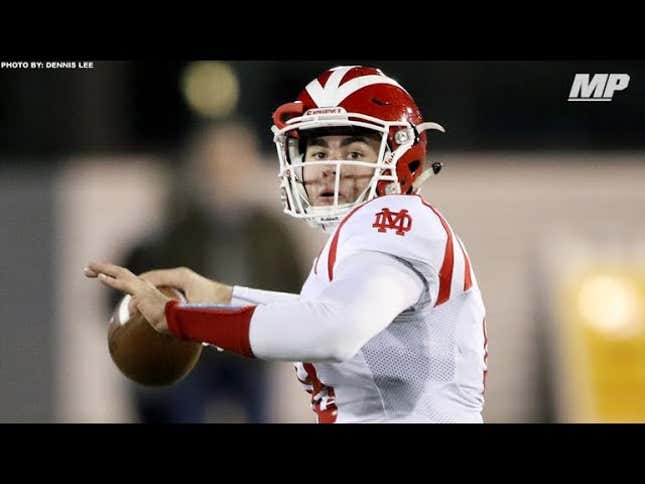 USC Is Ready To Unveil Its Next Golden Boy Quarterback
