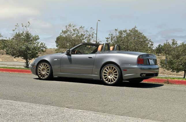 Image for article titled At $29,250, Is This 2003 Maserati Spyder Pretty Fly?