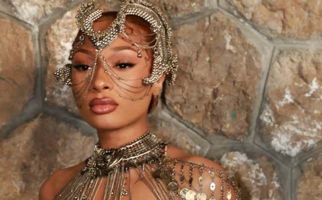 Image for article titled Backward Nails? Social Media is On Fire Over the New Fashion Trend That Megan Thee Stallion Rocked During Paris Fashion Week