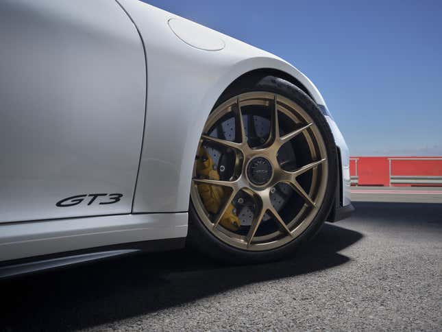 Image for article titled 2025 Porsche 911 GT3 Gets New Weissach Package, Optional Rear Seats For Wingless Touring Model