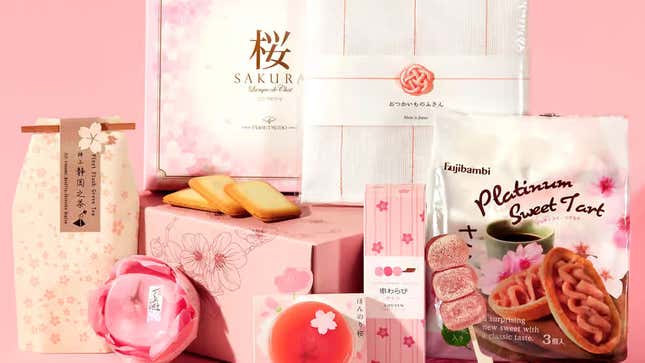 Sakura Premium Box | $75 | Bokksu