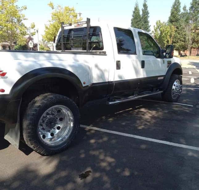 Image for article titled At $27,500, Is This 2008 Ford F450 Super Duty A Super Big Deal?