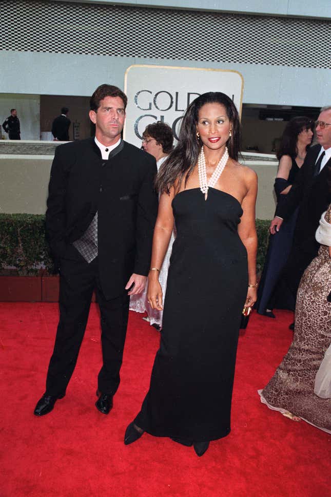 Image for article titled Best Golden Globe Red Carpet Looks Through the Years