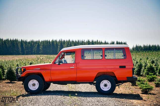 Image for article titled Toyota Land Cruiser Troop Carrier, Suzuki Samurai, Honda Monkey: The Dopest Cars I Found for Sale Online