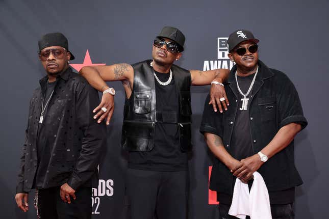 Image for article titled BET Awards 2022: Red Carpet Looks